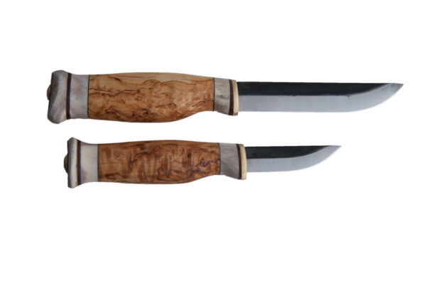 Dubbelkniv med två knivar i ett fodral